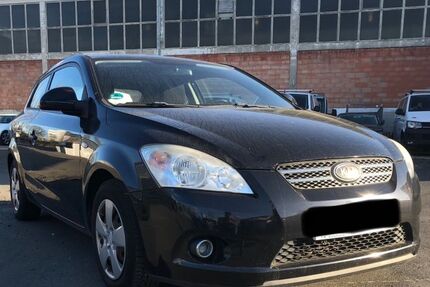 Kia ceed / Ceed 170.000 km 2.400 &euro; Kassel 34127