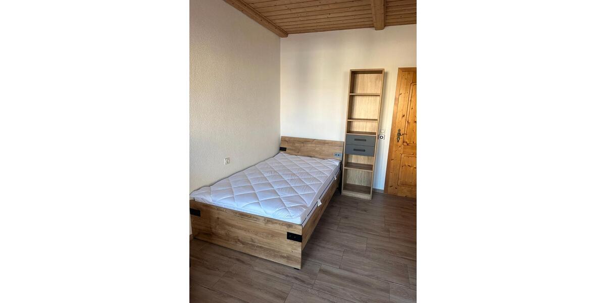 Wohnen auf Zeit Chemnitz Klaffenbach - 1 Zimmer, 20 m&sup2;, 350&euro; | Angebot:26354750