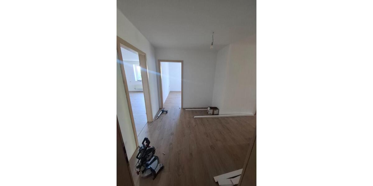 Etagenwohnung Friedeburg - 4 Zimmer, 104 m&sup2;, 1.000&euro; | Angebot:26331435