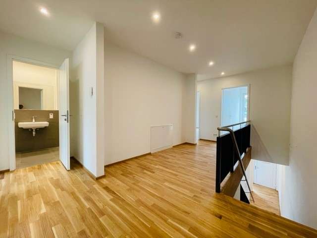Etagenwohnung Leipzig Probstheida - 5 Zimmer, 127 m&sup2;, 1.710&euro; | Angebot:26834093