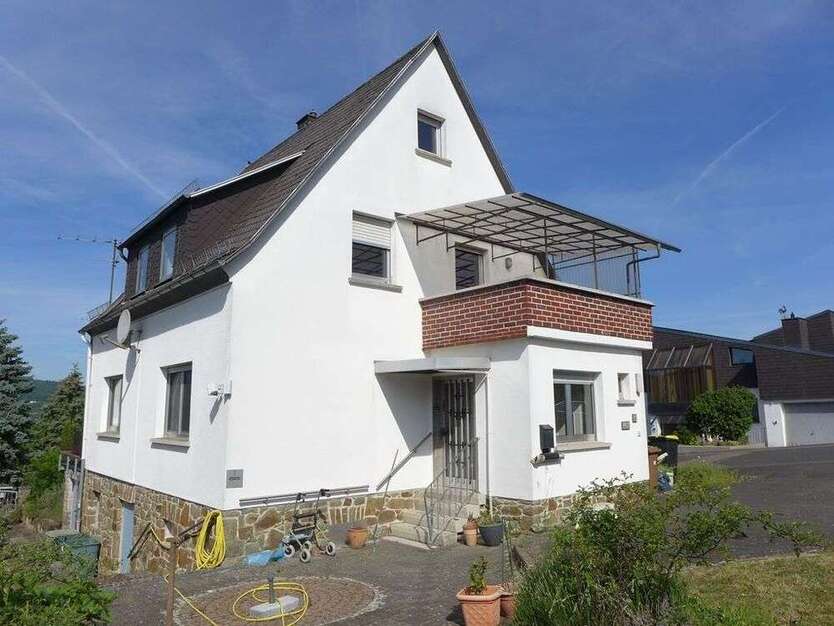 Haus zum Kaufen in Ehringshausen 275.000 € 135 m²