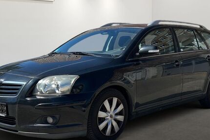 Toyota Avensis 77.752 km 4.199 &euro; Berlin 12681