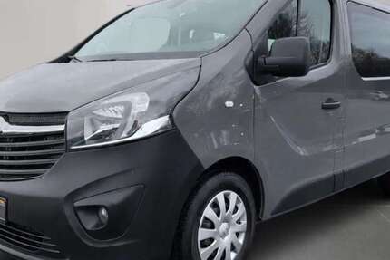 Opel Vivaro 86.695 km 21.490 &euro; Hamburg 20539