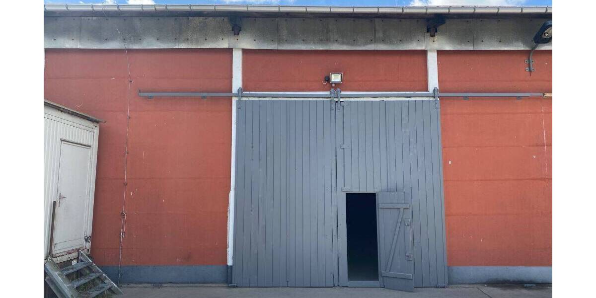 Halle zu vermieten - in Randlage vom Luckau - zimmer