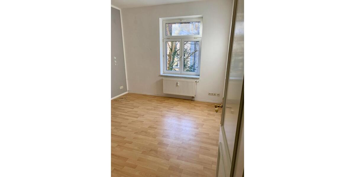 Etagenwohnung Sebnitz - 2 Zimmer, 46 m&sup2;, 275&euro; | Angebot:25756481