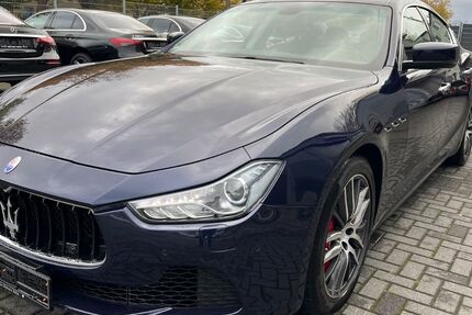 Maserati Ghibli 89.199 km 25.900 &euro; Aachen 52078