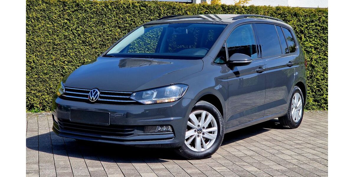 VW Touran 135.000 km 18.992 &euro; Bad Lippspringe 33175