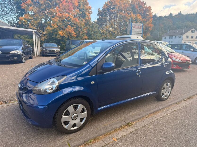 Toyota Aygo (X) 110.000 km 2.289 € Birkenfeld 75217
