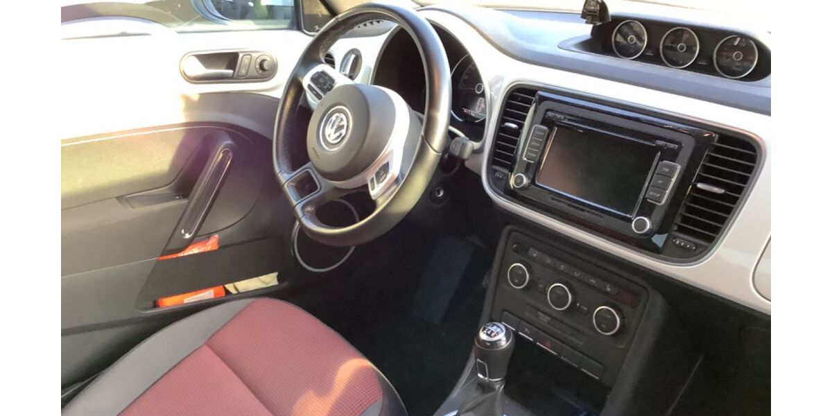 VW Beetle 118.545 km 11.650 &euro; Braunschweig 38110