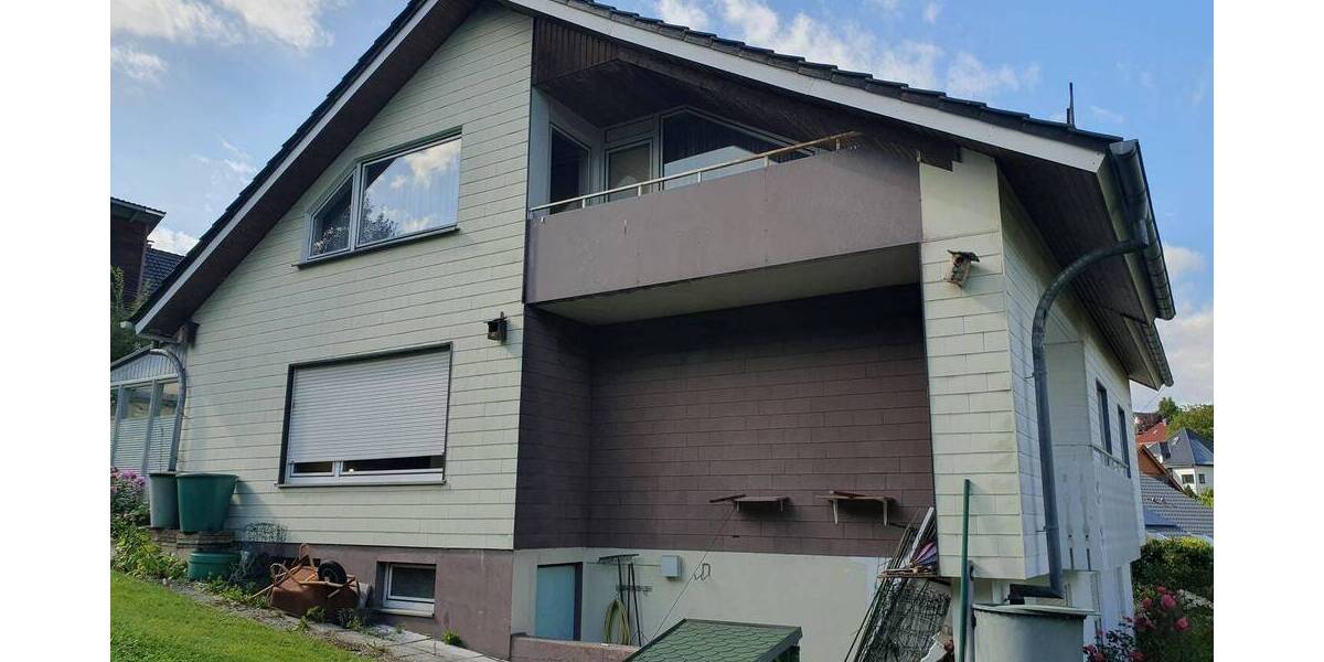 Frohes Weihnachtsfest ! Einfamilien-Wohnhaus mit Einliegerwohnung u. Garagengebäude mit Carport von Detmold-14 km von Augustdorf 1 zimmer