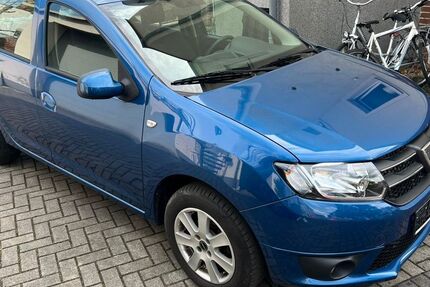 Dacia Sandero 76.000 km 5.555 &euro; Dresden 01139