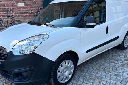 Opel Combo 53.100 km 7.880 &euro; Tangermünde 39590