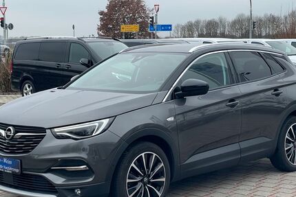 Opel Grandland (X) 69.000 km 16.600 &euro; Bamberg 96052