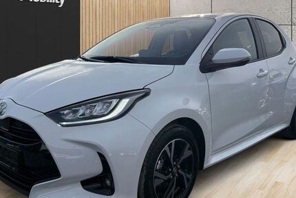 Toyota Yaris 2.417 km 24.890 &euro; Quakenbrück 49610