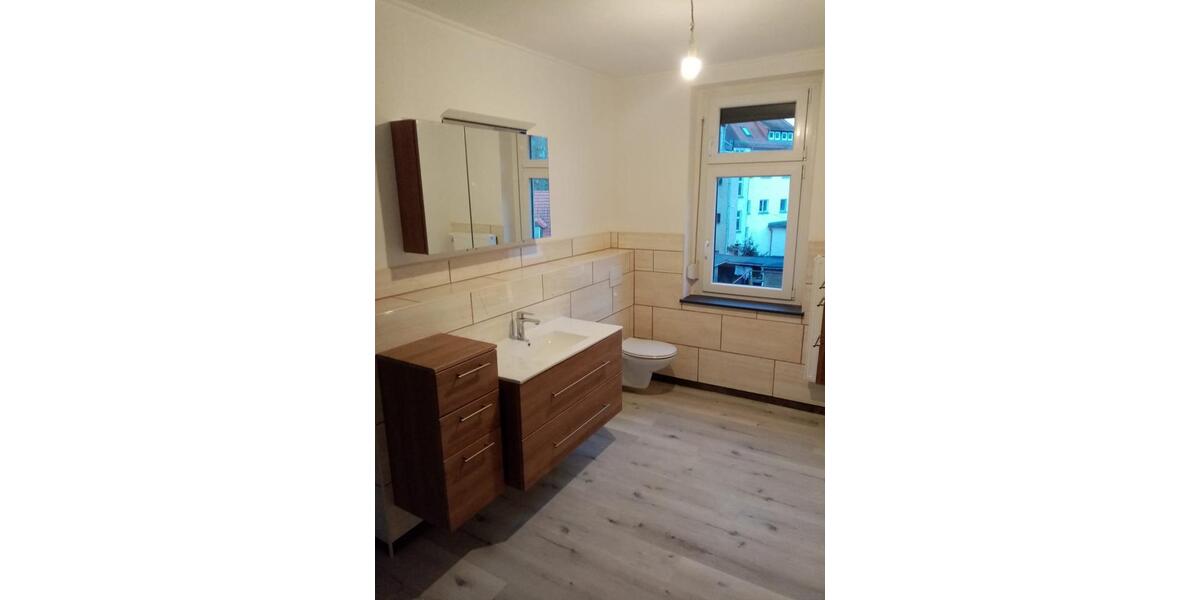 Anleger: 4-Parteien-Mietshaus im Zentrum von Eisenberg 13 zimmer