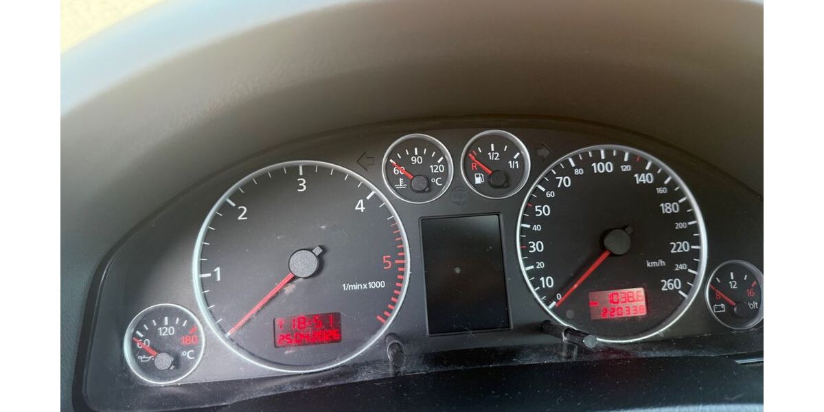 Audi A6 220.340 km 4.000 &euro; Deuselbach 54411