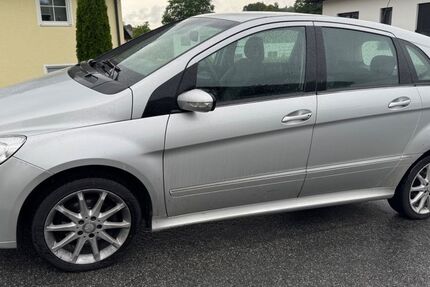 Mercedes-Benz B 200 124.000 km 3.499 &euro; Haselbach/Tiefenbach 94113