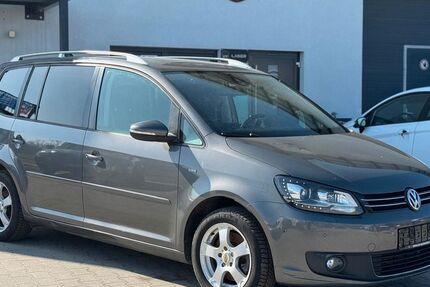 VW Touran 256.000 km 7.199 &euro; Landau a.d. Isar 94405