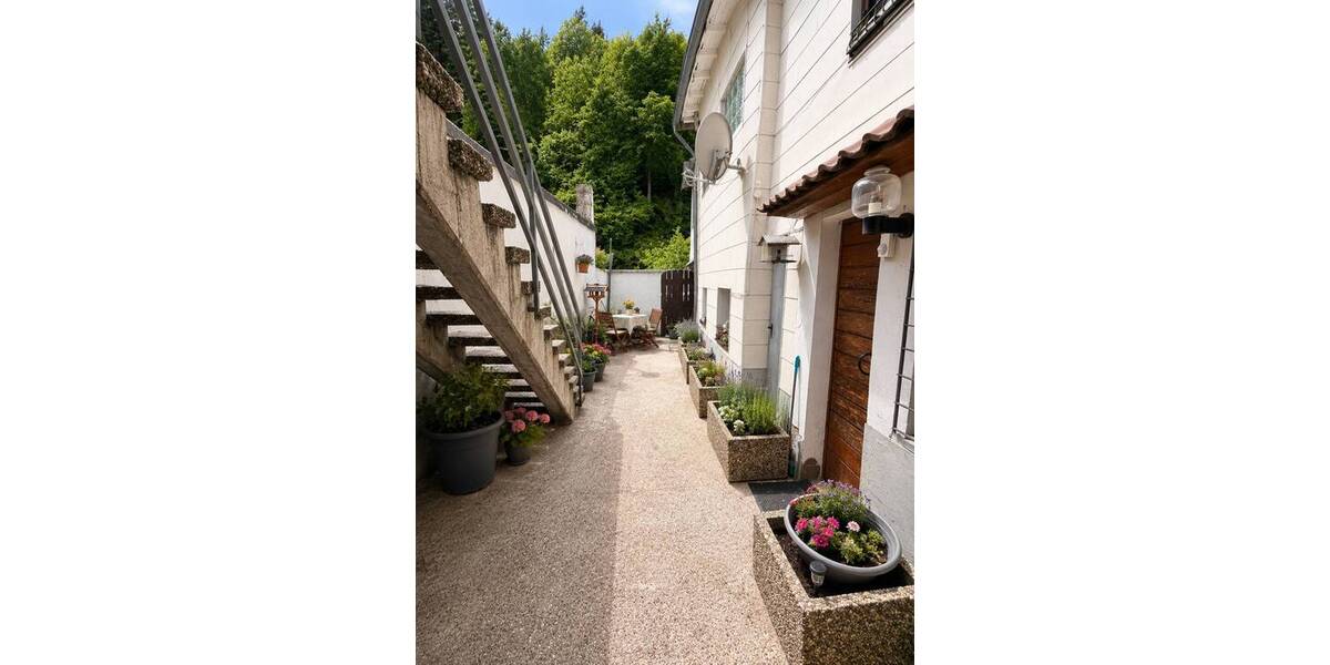 Mehrfamilienhaus, Wohnhaus Trier Biewer - 4 Zimmer, 135 m&sup2;, 175.000&euro; | Angebot:26886525