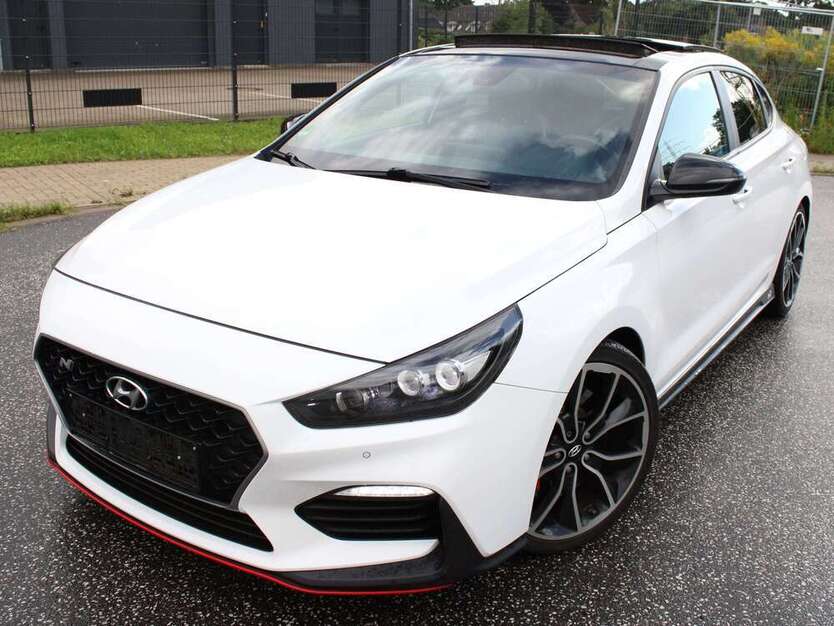 i30