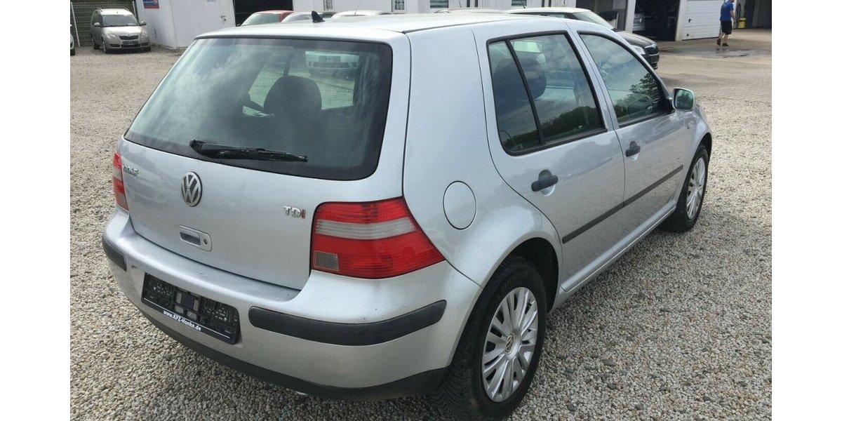 VW Golf TDi,Champ,Klima,1 Hd.,Tüv Neu 223.000 km 2.450 &euro; Himmelkron 95502