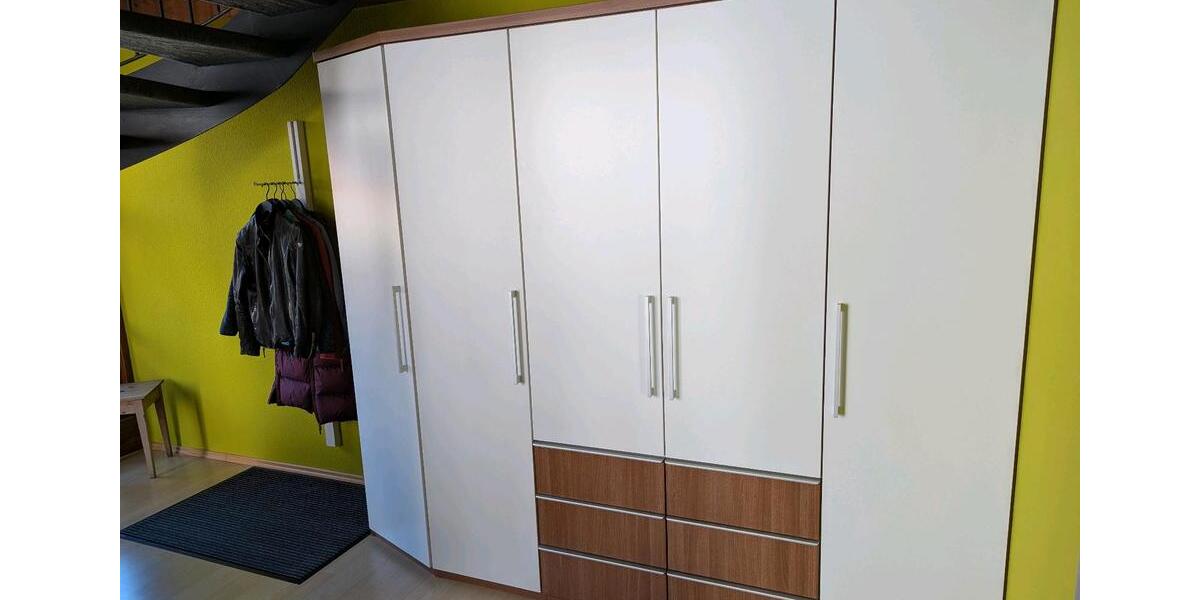Dachgeschoßwohnung Jettingen - 3 Zimmer, 120 m&sup2;, 389.000&euro; | Angebot:24300540