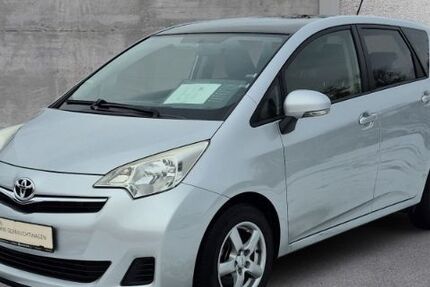 Toyota Verso-S 96.276 km 9.890 &euro; Fürstenwalde 15517