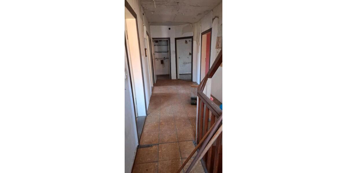 Einfamilienhaus Treffurt - 5 Zimmer, 300 m&sup2;, 23.000&euro; | Angebot:19722140