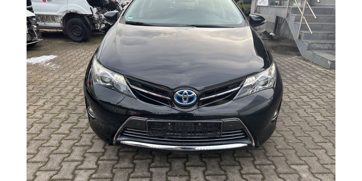 Toyota Auris 79.000 km 10.900 &euro; Bürstadt 68642