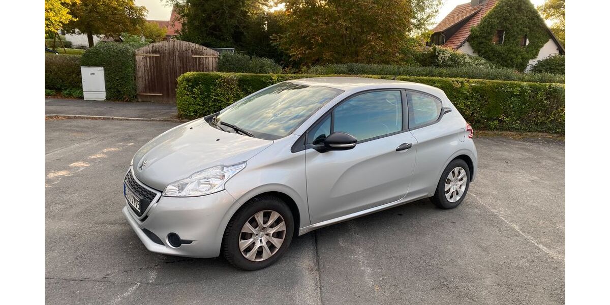 Peugeot 208 69.664 km 2.250 &euro; Göttingen 37079