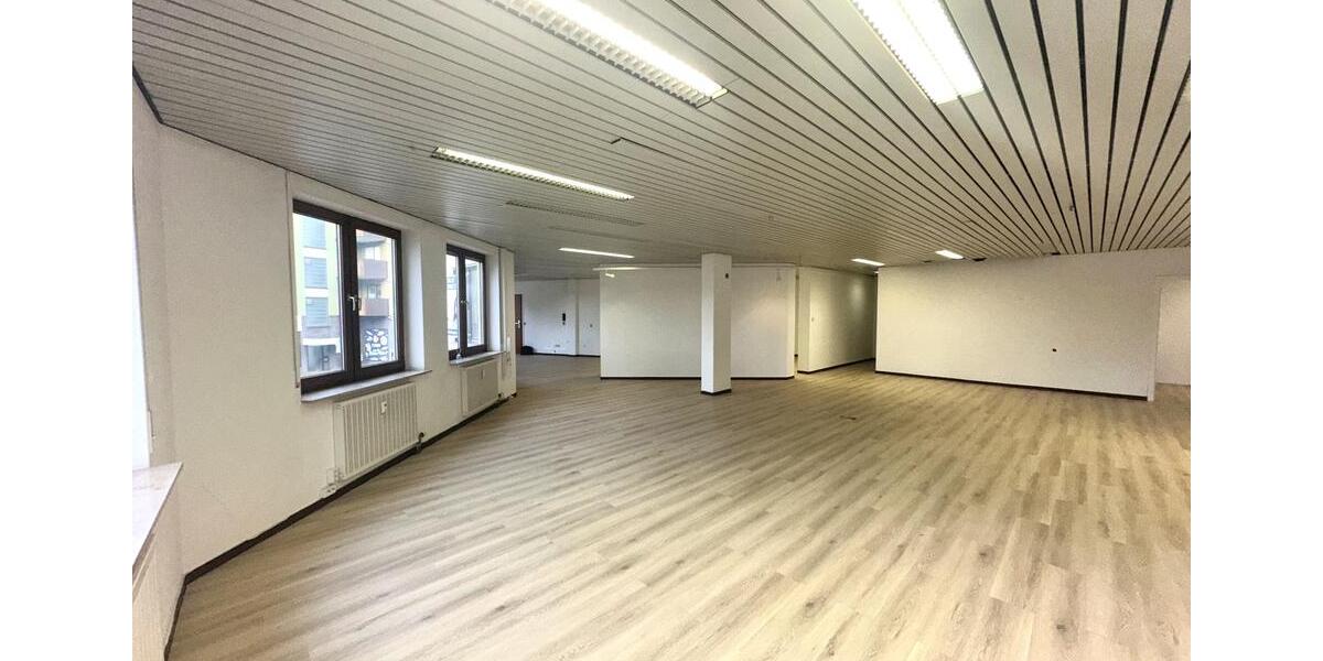 Gewerbeobjekt Backnang - 1.300&euro; | Angebot:25510356