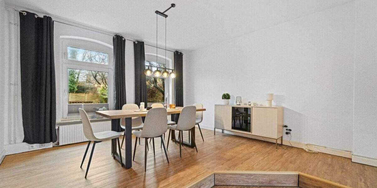 Mehrfamilienhaus, Wohnhaus Hohenwestedt - 8 Zimmer, 221 m&sup2;, 289.000&euro; | Angebot:25777887