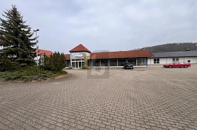 2000 M² PERFEKTER STANDORT FÜR UNTERNEHMER