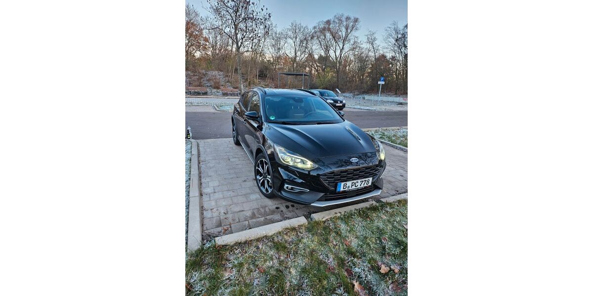 Ford Focus 58.000 km 12.500 &euro; Berlin 13351