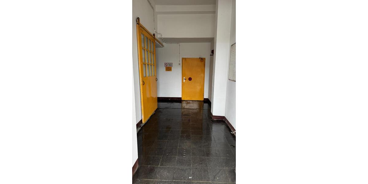 individuell zuzuschneidende Gewerbefläche in historischem Fachwerkgebäude zimmer