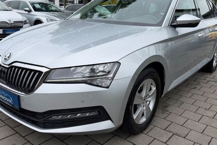 Skoda Superb 136.000 km 19.900 &euro; Dachau (bei München) 85221