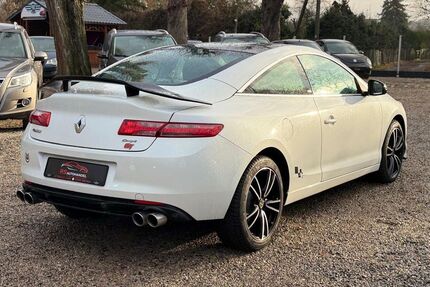 Renault Laguna 132.000 km 8.800 € Berlin 13158