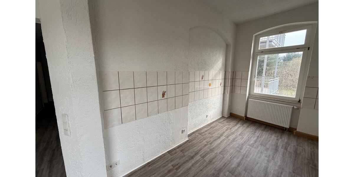 Etagenwohnung Greiz - 4 Zimmer, 115 m&sup2;, 650&euro; | Angebot:25887625
