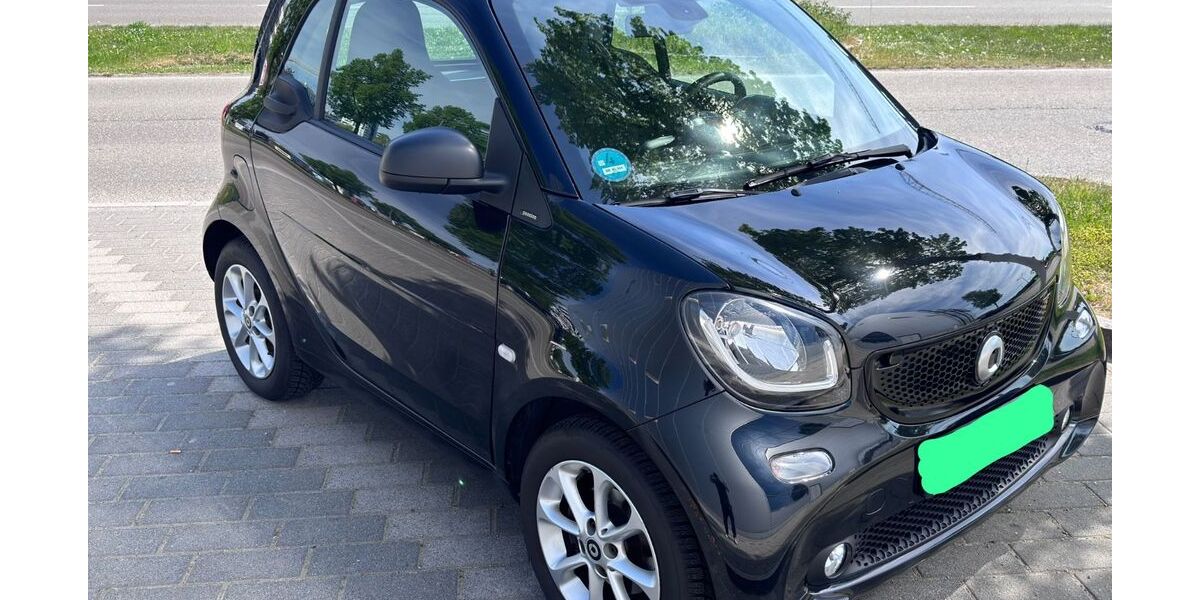 Smart ForTwo 72.000 km 14.100 &euro; Sindelfingen 71067