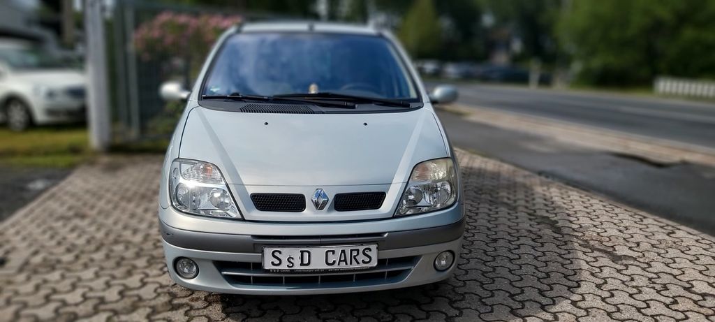 Renault Scenic 159.700 km 2.499 &euro; Rastede-Wahnbek 26180