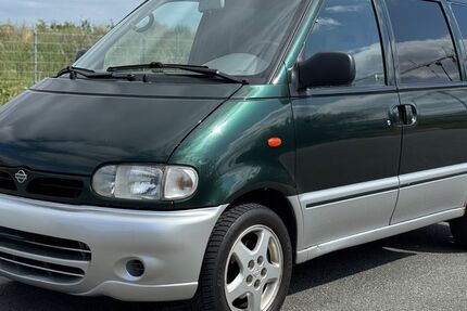 Nissan Serena 147.000 km 2.900 &euro; Scheeßel 27383