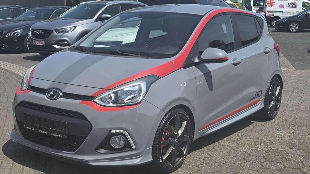 i10