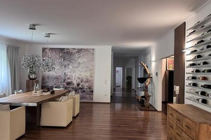 Haus Zweibrücken - 5 Zimmer, 300 m&sup2;, 790.000&euro; | Angebot:27200438