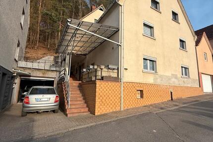 Haus Höchst im Odenwald - 7 Zimmer, 224 m&sup2;, 320.000&euro; | Angebot:25513206