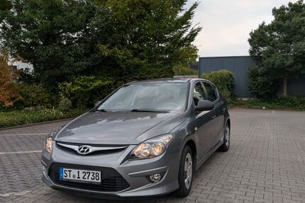 Hyundai i30 184.000 km 2.700 &euro; Osnabrück 49082