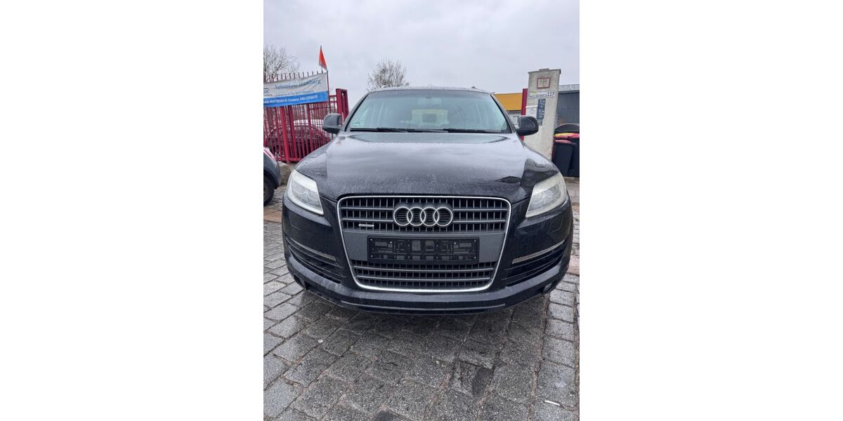 Audi Q7 375.235 km 3.990 &euro; Hamburg 20537