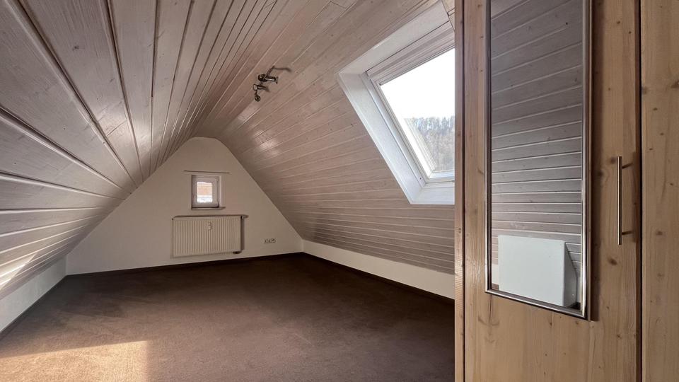 Maisonettenwohnung Albstadt - 6.5 Zimmer, 106 m&sup2;, 1.000&euro; | Angebot:26230201