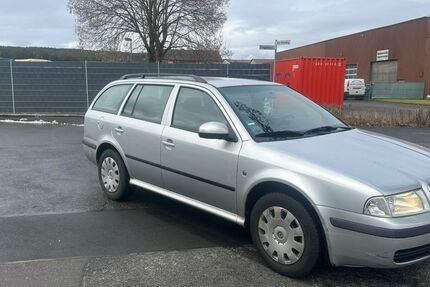 Skoda Octavia 300.000 km 1.650 &euro; Schwabach 91126