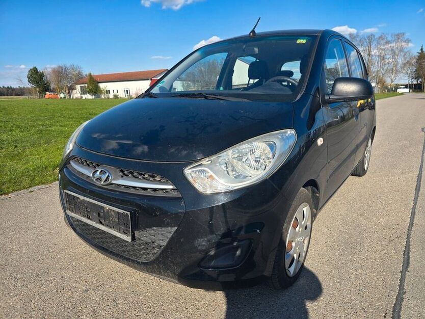 i10