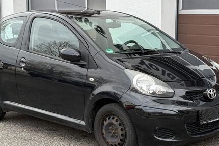 Toyota Aygo (X) 120.000 km 2.490 &euro; Nagold - Hochdorf 72202